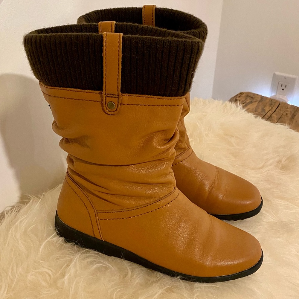 Cougar Vienna Women’s Winter Boots - Size 9
